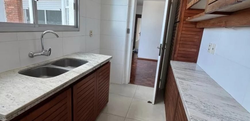 En Alquiler Hermoso apto de dos dormitorios dos baños y servicio en pocitos