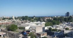 En Alquiler Luminoso apto 2 dormitorios garage en Parque Batlle