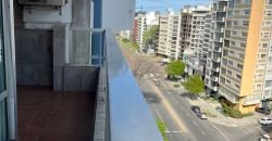 En Alquiler Hermoso apto de dos dormitorios dos baños y servicio en pocitos