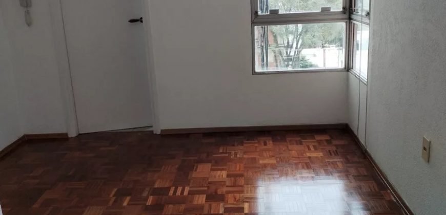 En Alquiler Hermoso apto de dos dormitorios dos baños y servicio en pocitos