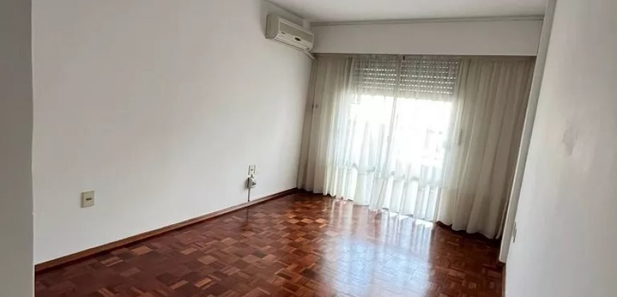 En Alquiler Hermoso apto de dos dormitorios dos baños y servicio en pocitos