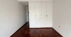 En Alquiler Hermoso apto de dos dormitorios dos baños y servicio en pocitos