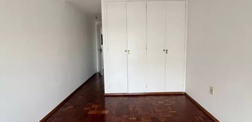 En Alquiler Hermoso apto de dos dormitorios dos baños y servicio en pocitos